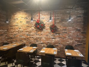 Lunch, dinner and brunch served - Old Market Residence (Kraków)