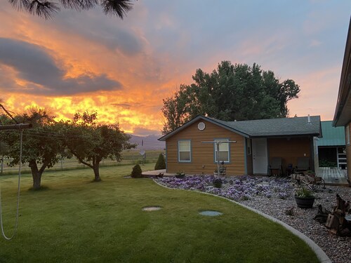 Adorable Out of Town Guest House