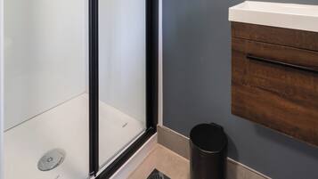 Bathtub, hair dryer, towels
