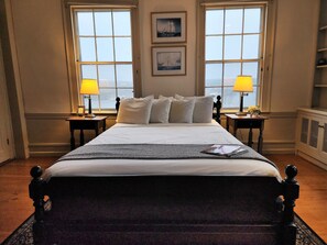 Room, 1 Queen Bed | Individually decorated, individually furnished, blackout drapes - The Inn on Primrose Hill (Belfast)