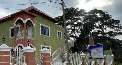 Villa Giovanni Paris - Beautiful Secured Complex! Fully Gated!