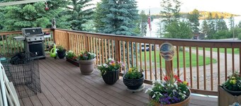 Breathtaking views of Flathead Lake and the Rocky Mountains