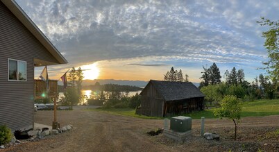 Breathtaking views of Flathead Lake and the Rocky Mountains
