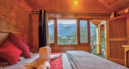 Attic Cottage by Dumnu Homes