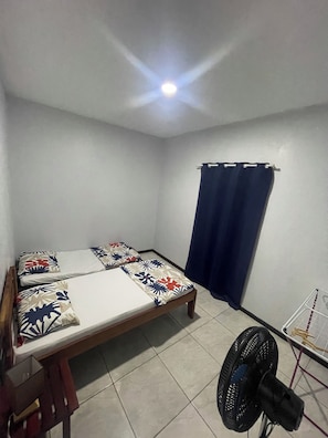 2 chambres, accès au Wi-Fi (inclus), literie fournie