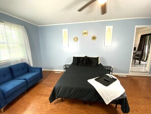 4 Schlafzimmer, Reisekinderbett, WLAN, Bettwäsche