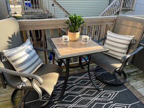 Outdoor dining - The Cozy Seahorse Cottage, a few steps to the beach!   (Ocean City)