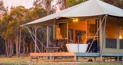 Kaarta - Where Sunsets Ignite the Soul. Named for its hilltop majesty (Noongar for "scarp"), unveils a panorama that steals your breath.
