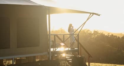 Woora - Hills Kissed by Golden Sunrise as you awaken to a world kissed by dawn at Woora (Noongar for "far, far away").