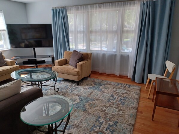 Smart TV, reproductor de DVD y estéreo 