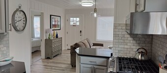 Browny's house @ heart of Downtown Sparks NV