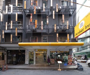 Exterior - Amber Inn (Bangkok)