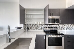 Fridge, microwave, oven, dishwasher