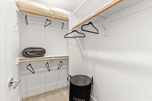 Interior - New Build, Great Value near Downtown Vancouver & Waterfront (Vancouver)