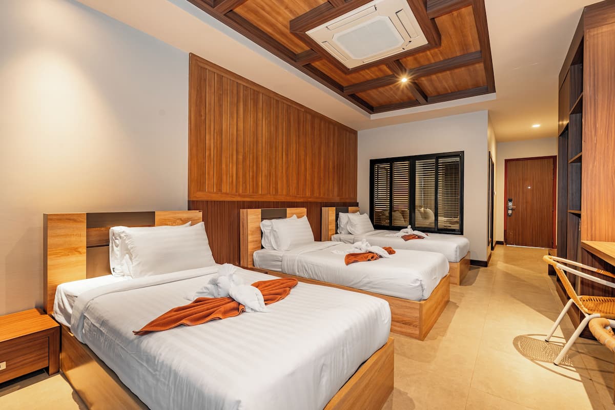 1 bedroom, minibar, in-room safe, desk