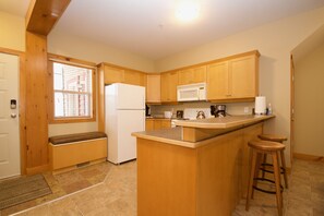 Frigorifero, microonde, forno, lavastoviglie