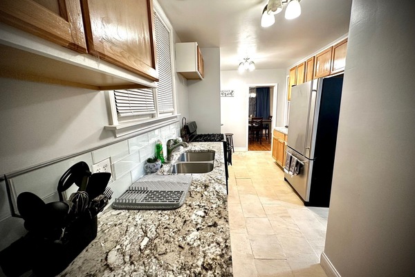 Frigorífic, microones, forn i placa de cuina