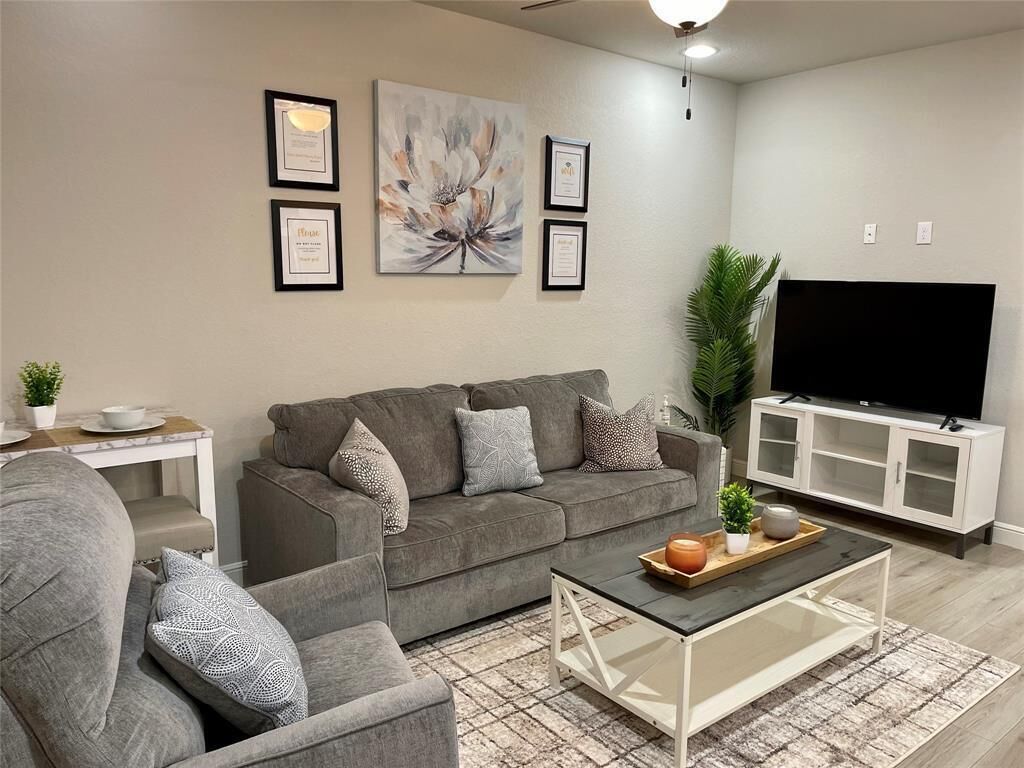Family Friendly Home Near Houston Livestock Show & Rodeo !