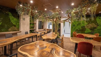 Lobby-Lounge