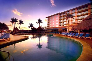 A heated pool - Condo On The Beach! Singer Island | Beachfront Location (Palm Beach Shores)