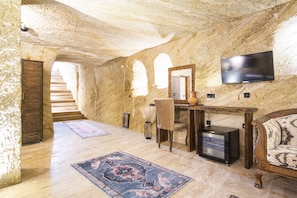 Habitación cuádruple Grand | Sábanas de algodón egipcio, ropa de cama de alta calidad y edredón