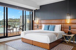 Chambre Double Supérieure | Literie de qualité supérieure, surmatelas, minibar