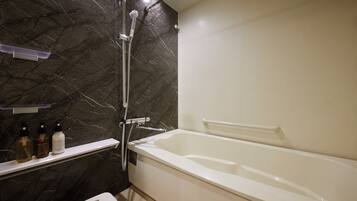 Hydromassage showerhead, hair dryer, slippers, bidet