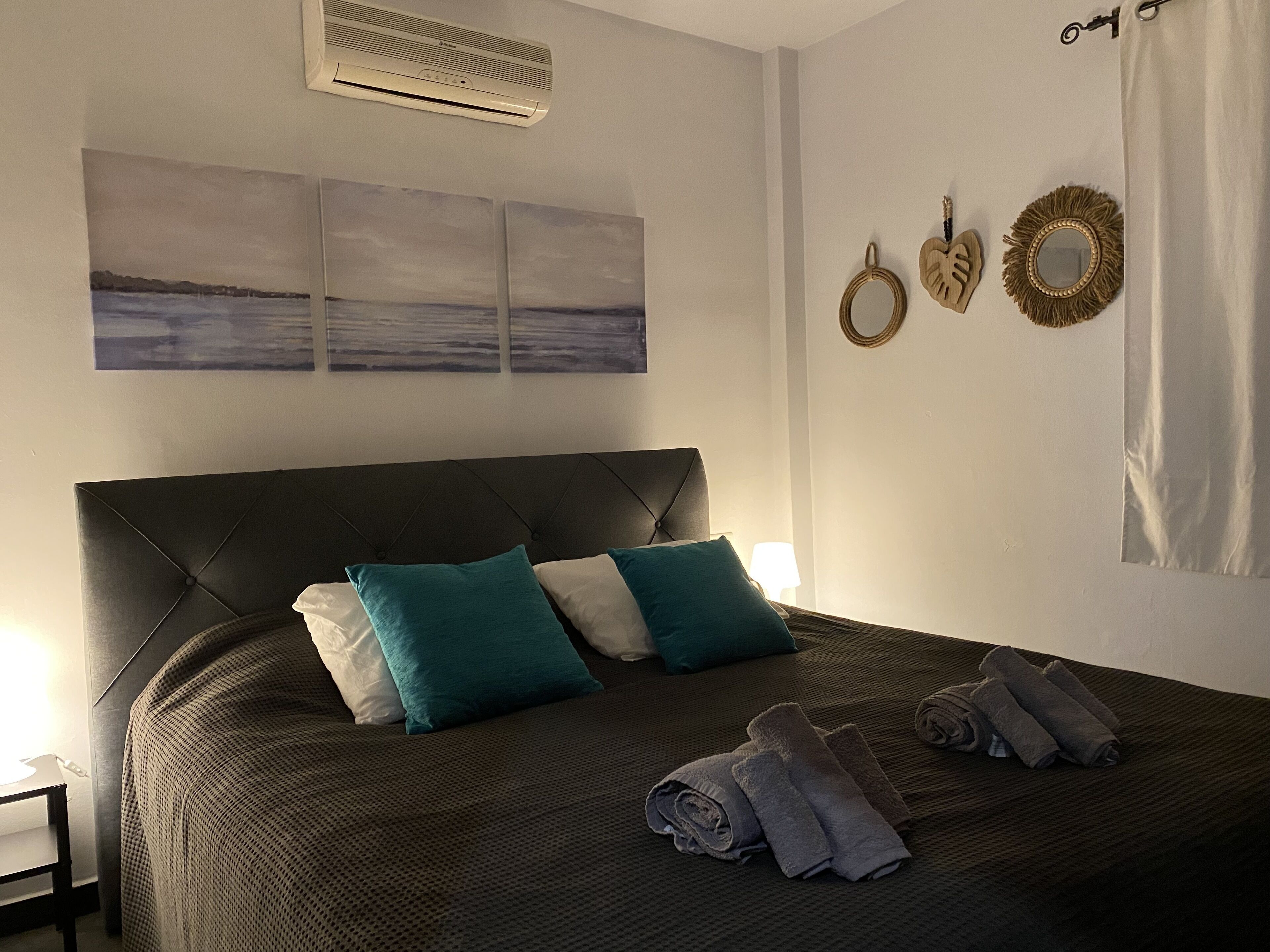 3 chambres, fer et planche à repasser, lit parapluie, Wi-Fi gratuit