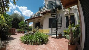 Unclassified image, 5 of 23, button - Apartment in villa Mora near the sea - Wi-fi (Avola)