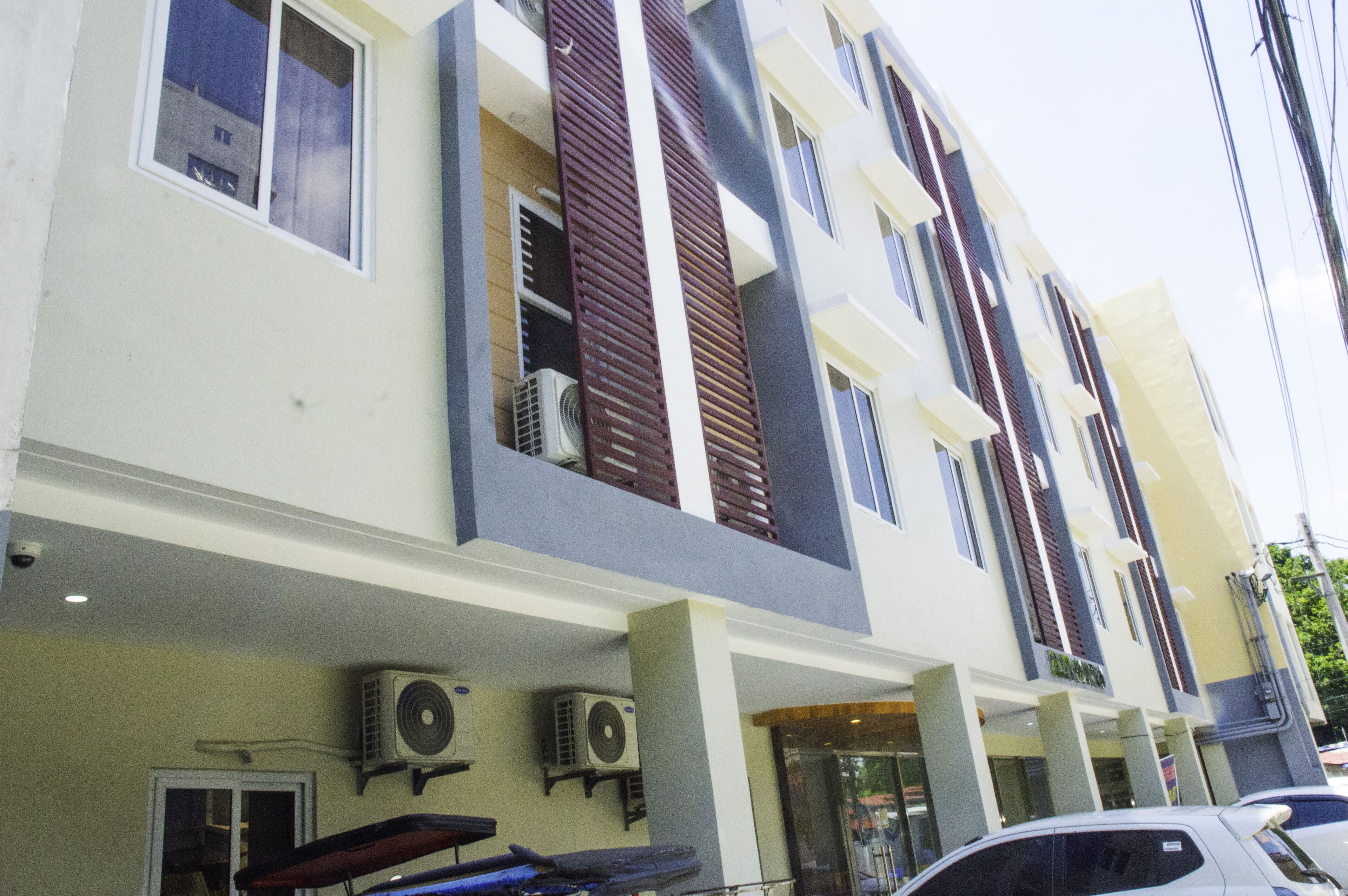 Photo - ELTI SUITES By Bluebookers