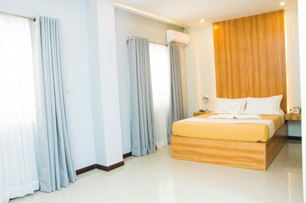 Photo - ELTI SUITES By Bluebookers