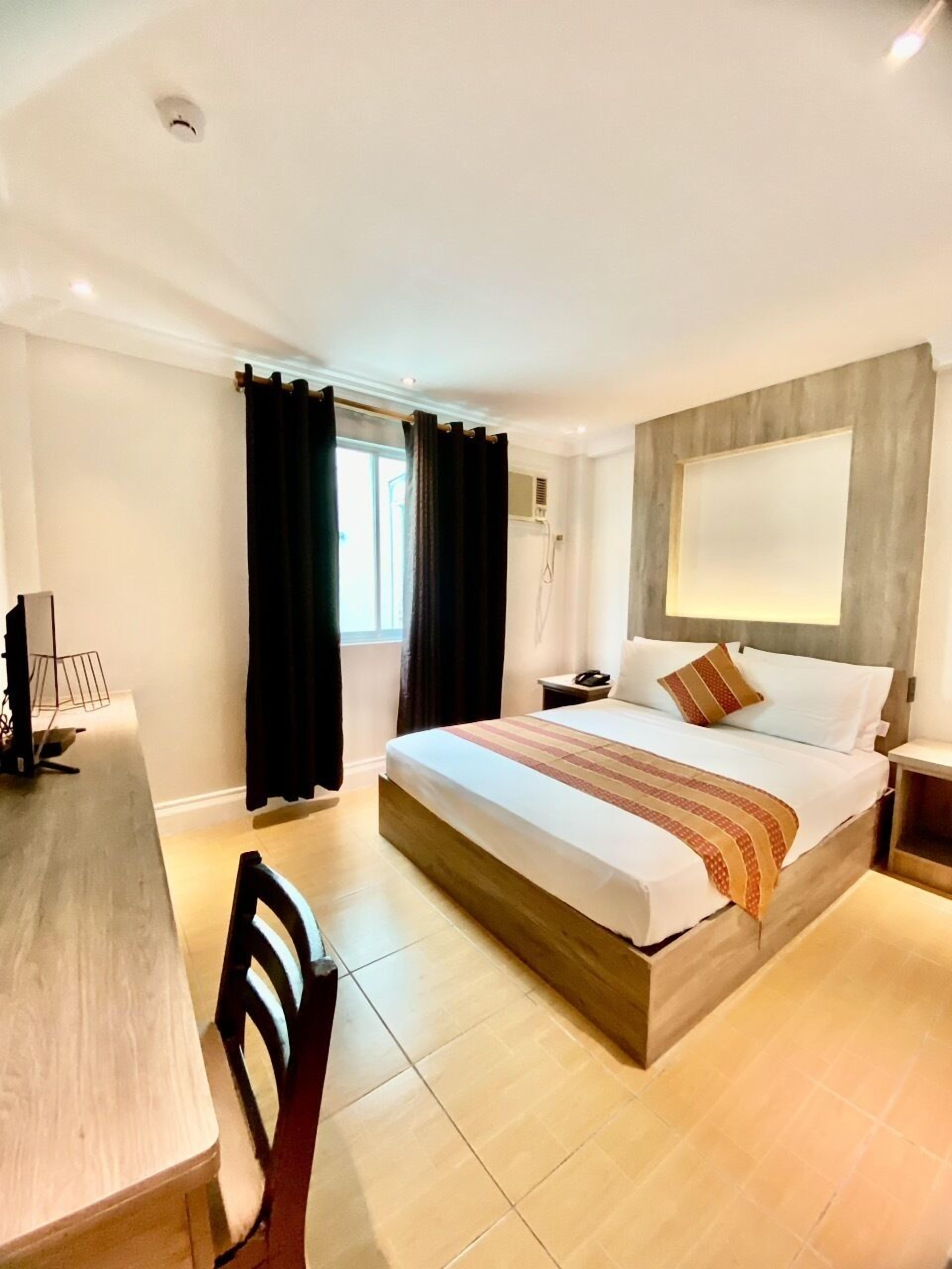 Superior Double Room | Bathroom