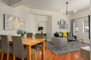 Leilighet – comfort | Spiseområde på rommet