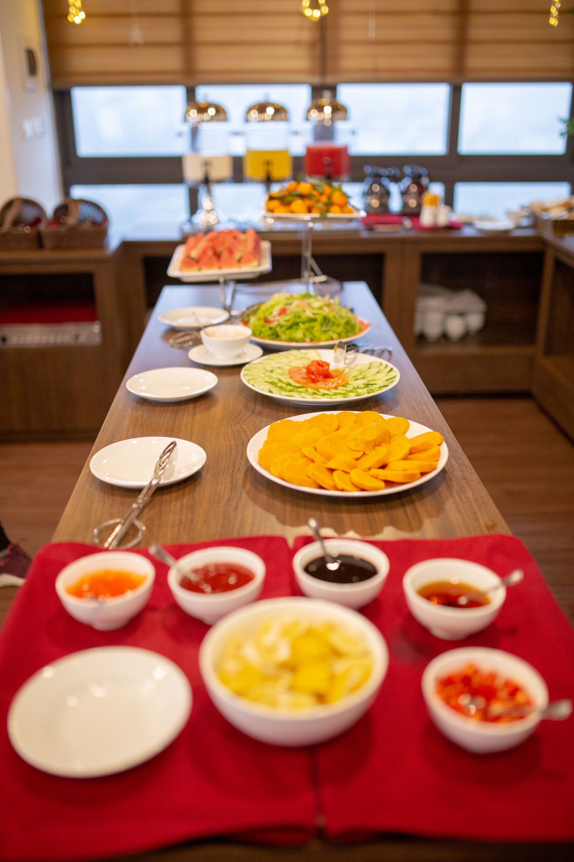 Daily buffet breakfast for a fee