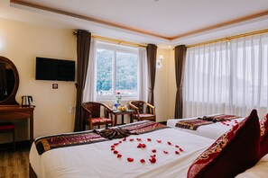 Familienzimmer | Blick auf die Berge