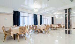 Restaurant - Hotel Aura in Digomi (Tbilisi)