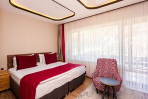 Standard Double Room | Premium bedding, minibar, individually decorated, desk - Quba Vadi Chalet Hotel (Quba)