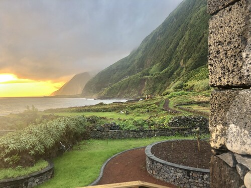 Stylish 2 Bedroom Stone House On Ocean Front In São Jorge, Azores (Belo Surf)