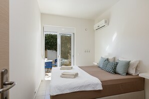 2 makuuhuonetta, silitysrauta/-lauta, vauvan matkasänky, Wi-Fi