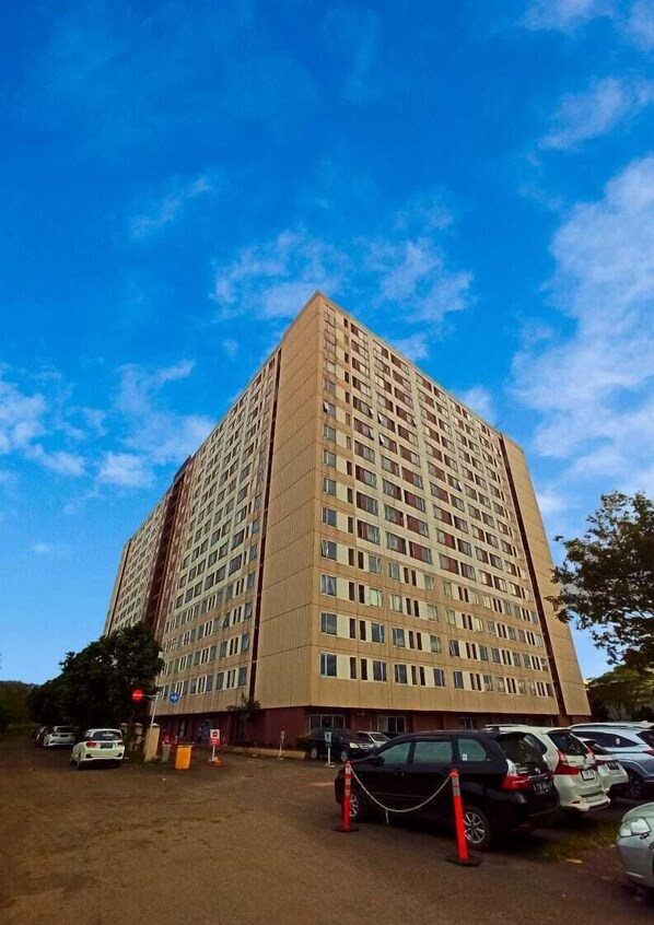 Exterior - thrive hotelindo (Bandung)