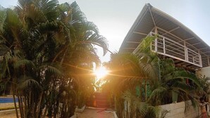 Front of property - Hotel Edem Garden (Morjim)