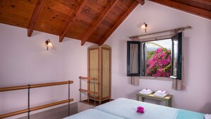 2 bedrooms, iron/ironing board, WiFi (free), bed sheets - Orionas Village - Two bedroom Maisonette (Chania)