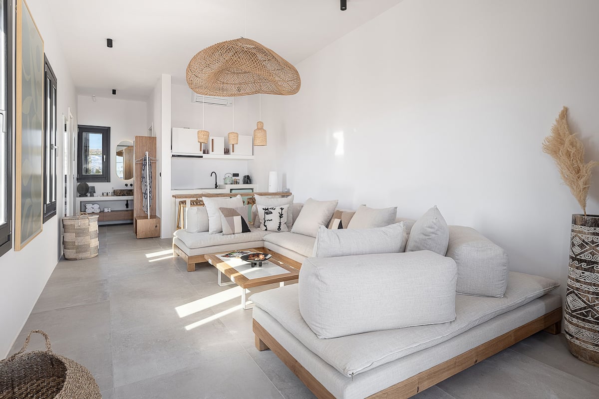 Sarakiniko Smart Suite | 1 habitación, ropa de cama de alta calidad y edredón