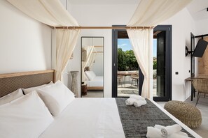 Klima Smart Suite | Premium bedding, down comforters, in-room safe, individually decorated - Athina Milos Suites (Milos)