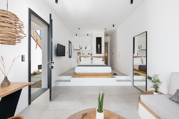 Provatas Smart Suite | Roupas de cama premium, edredons de pluma, cofres nos quartos