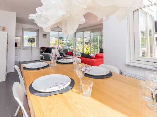 The beautiful, tranquil corner location, surrounded by green landscape and with electrical patio cov