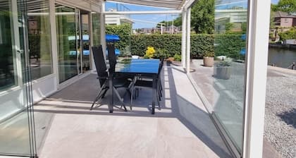 Beautiful holiday home with various extras such as an extended bedroom on the ground floor, veranda