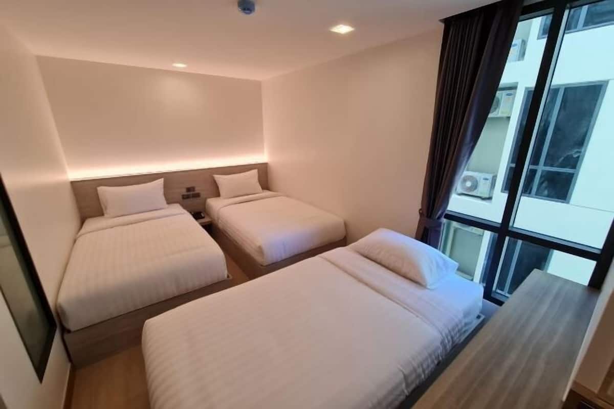 Coffres-forts dans les chambres, bureau, Wi-Fi gratuit, draps fournis