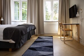 Quarto casal ou duplo básico | Wi-Fi de cortesia, roupa de cama