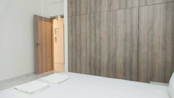 Apartment | 3 bedrooms, iron/ironing board, free WiFi